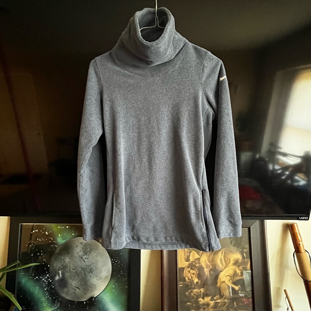 Nike Sweater
